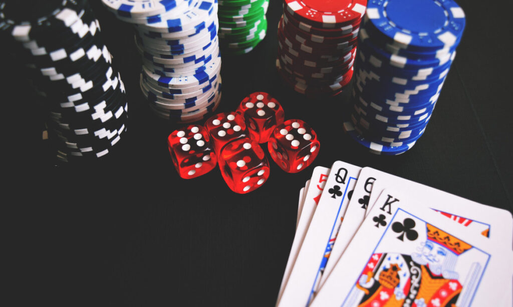 Les meilleures combinaisons de mains au poker dossier complet