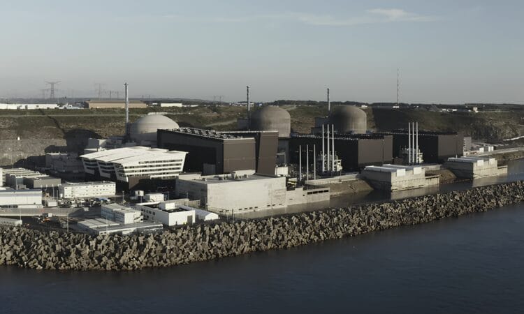 epr flamanville eoliennes