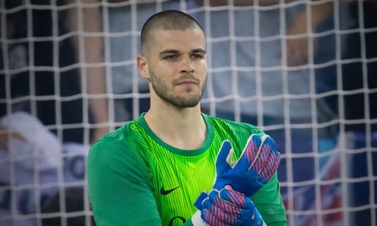 Lucas Chevalier (PSG)
