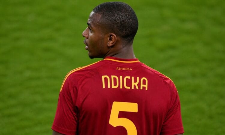 Evan Ndicka (AS Roma)
